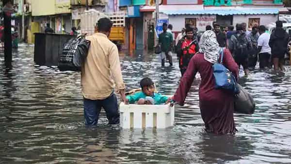 Chennai Rains: నీటమునిగిన చెన్నై మహానగరం.. ఆ రెండు రోజుల్లో అత్యంత భారీ వర్షాలు కురిసే అవకాశం..