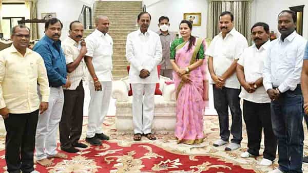 CM KCR: ఉద్యోగుల సర్దుబాటు తర్వాత ఉద్యోగ నియామక నోటిఫికేషన్లు.. టీజీవో నేతలకు సీఎం కేసీఆర్ హామీ