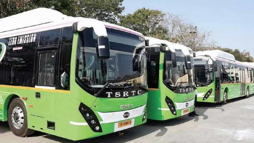 TSRTC: శబరిమల భక్తులకు టీఎస్ఆర్టీసీ శుభవార్త.. తక్కువ ఛార్జీలతో అద్దె బస్సులు.. పూర్తి వివరాలివే.. TSRTC: శబరిమల భక్తులకు టీఎస్ఆర్టీసీ శుభవార్త.. తక్కువ ఛార్జీలతో అద్దె బస్సులు.. పూర్తి వివరాలివే..