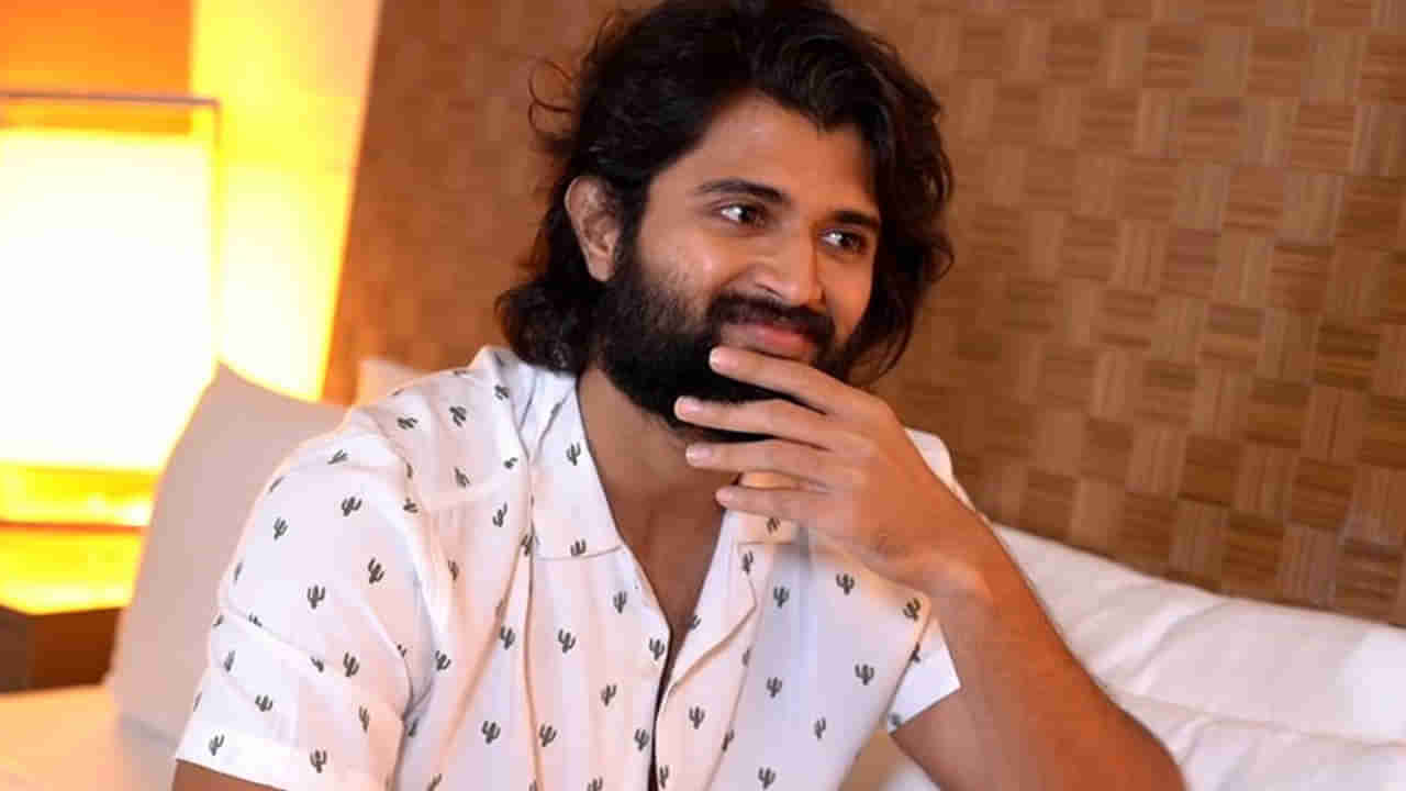 Vijay Devarakonda : బాలీవుడ్‌లో సొంత గొంతు వినిపించనున్న విజయ్ దేవరకొండ.. దేనికోసం అంటే..