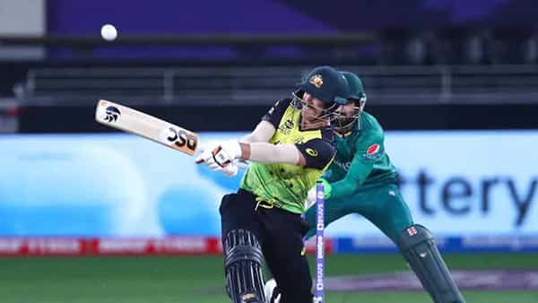 T20 World Cup 2021: డేవిడ్ వార్నర్ సిక్స్పై విమర్శలు.. సరైన పద్ధతి కాదని గౌతమ్ గంభీర్ వ్యాఖ్యలు..