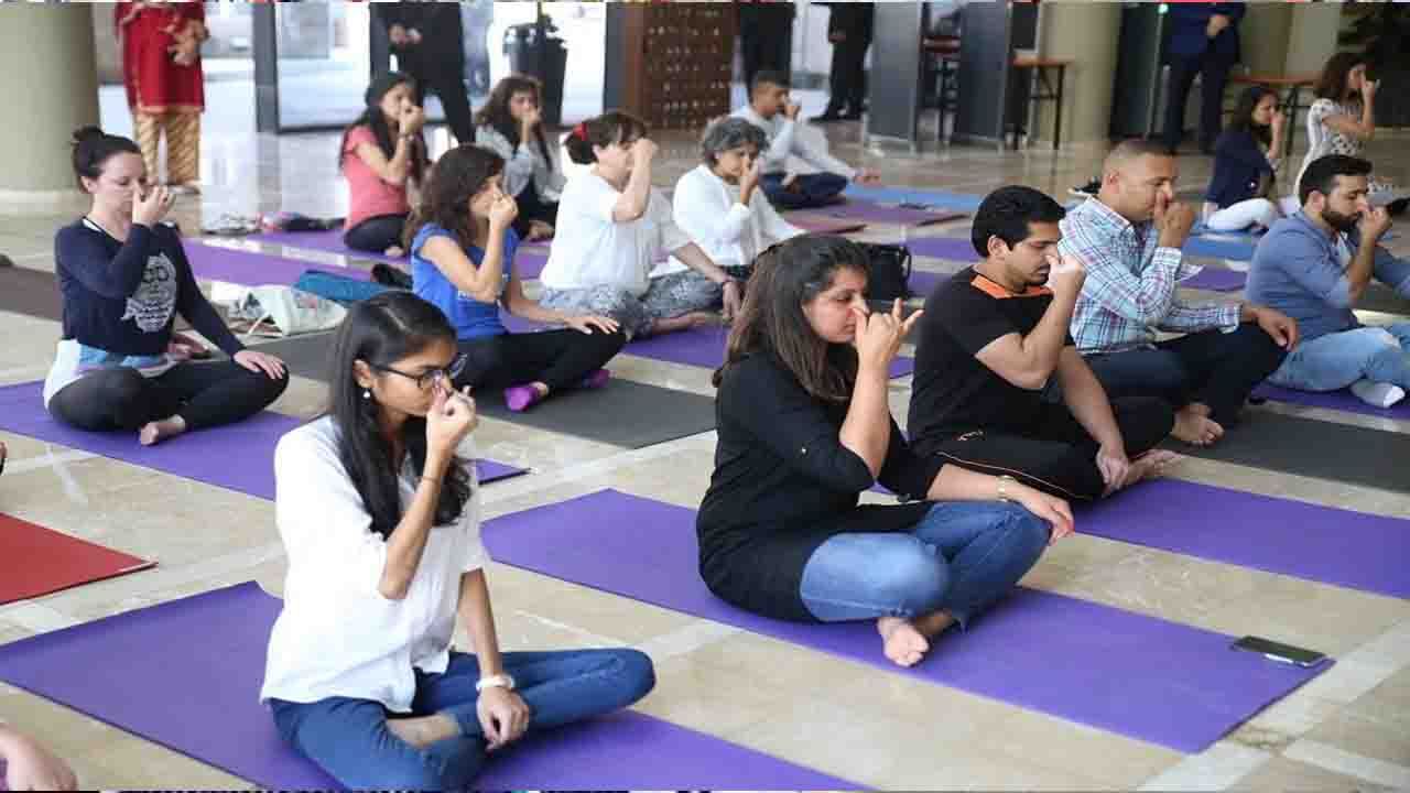 'Yoga Break': ప్రభుత్వ ఉద్యోగులకు గుడ్‌న్యూస్.. ఇకపై కార్యాలయాల్లో మరో బ్రేక్.. ఎందుకోసమంటే..?
