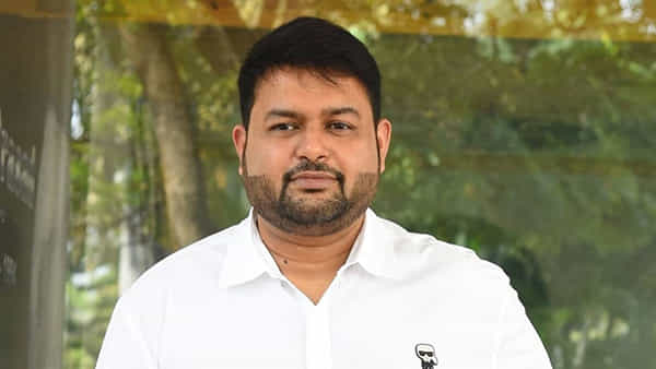 S.Thaman : ఈ సారి ప్రేమికుల రోజును ముందుగానే సెలబ్రేట్ చేసుకుందాం.. తమన్ ఇంట్రెస్టింగ్ ట్వీట్..