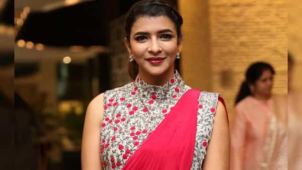 Manchu Lakshmi: అందుకోసం కిడ్నీ అమ్ముకోవాల్సి వచ్చింది.. నెట్టింట్లో వైరల్గా మారిన మంచులక్ష్మి ట్వీట్..