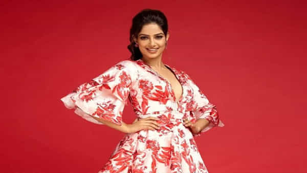 Harnaaz Sandhu: త్వరలోనే వెండితెరపై మిస్ యూనివర్స్! అప్పుడే రెండు సినిమాలకు సైన్!