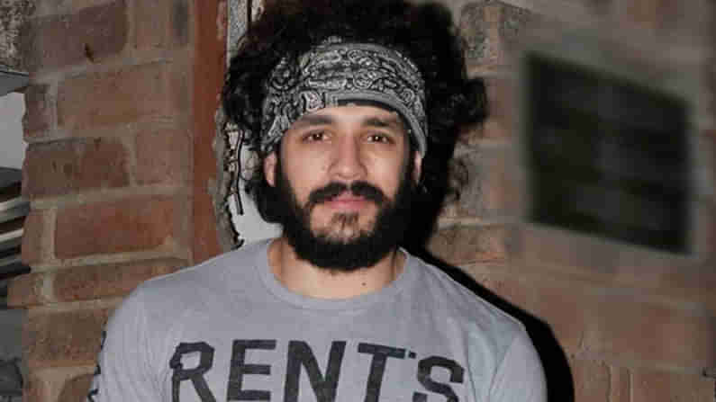 Akhil Akkineni: డేటు మారినా దర్జా మారదు.. దూకుడు మారదు.. అఖిల్ సినిమా పై నిర్మాత ఇంట్రస్టింగ్ ట్వీట్..