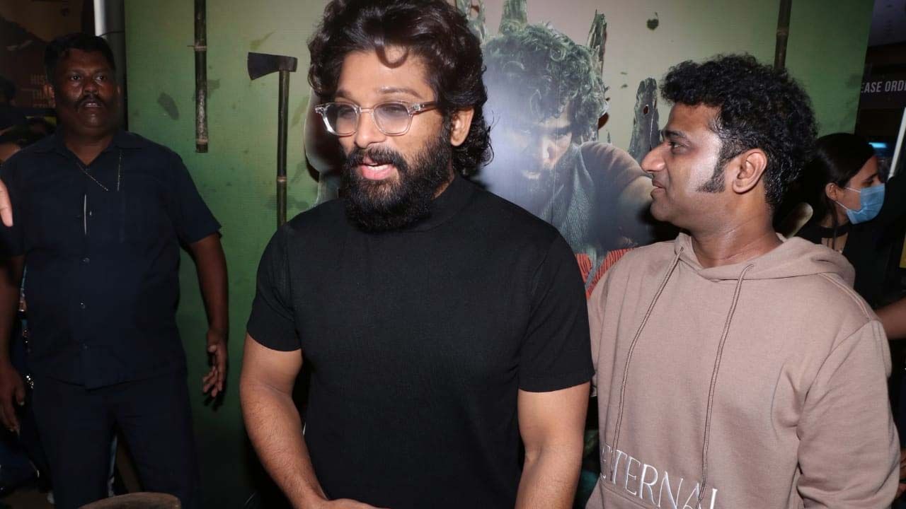 Pushpa Movie: బన్నీ సాహసాన్ని మెచ్చుకుంటున్న సినీ విశ్లేషకులు.. పుష్పరాజ్కు పాత్రను న్యాయం చేశాడంటూ..!!
