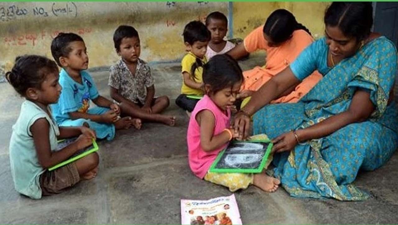 Anantapur Anganwadi: అనంతపురం జిల్లాల్లో అంగన్‌వాడీ ఉద్యోగాలు.. ఎన్ని ఖాళీలు ఉన్నాయంటే..