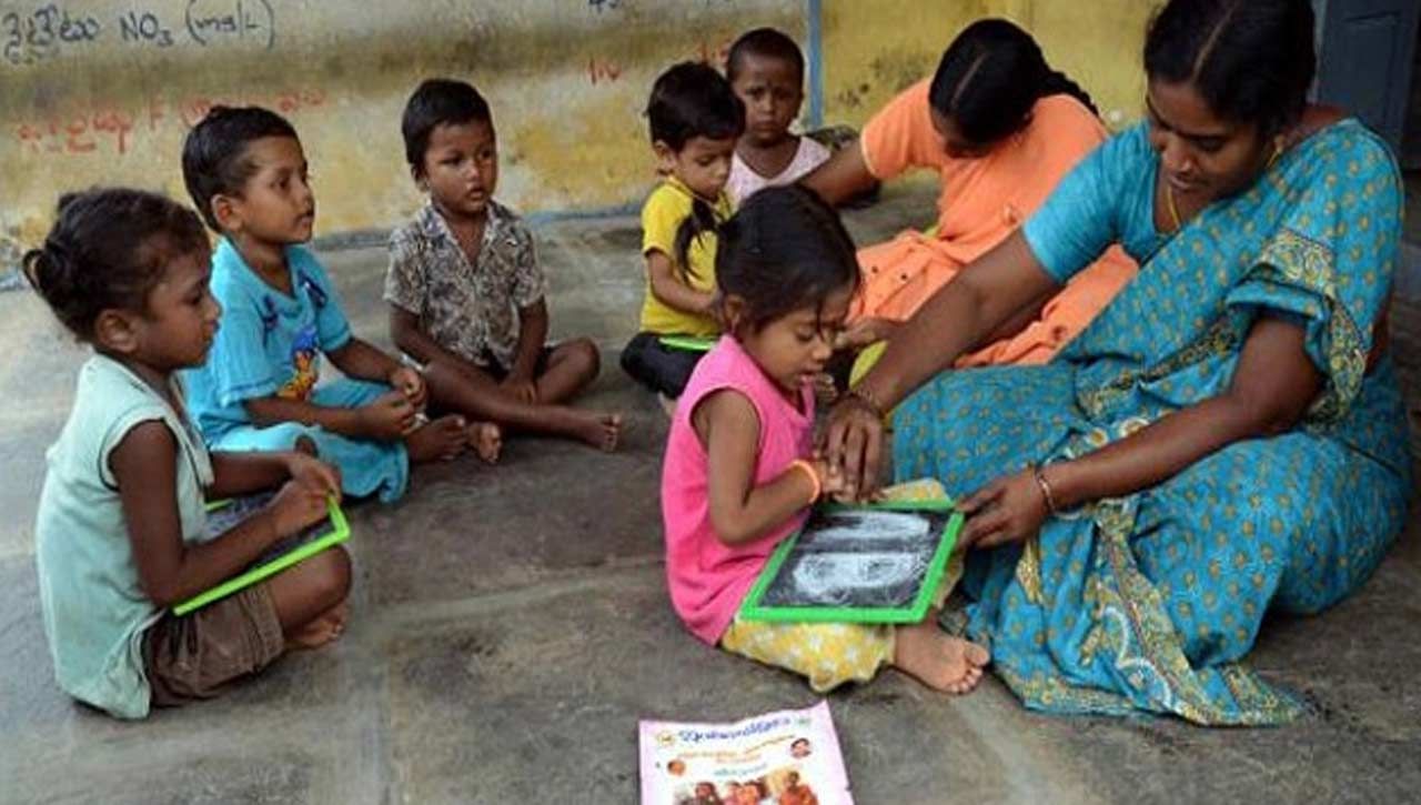 Anganwadi Jobs: అనంతపురం జిల్లాలో 365 అంగన్‌వాడీ పోస్టులు.. ఎలా దరఖాస్తు చేసుకోవాలంటే..