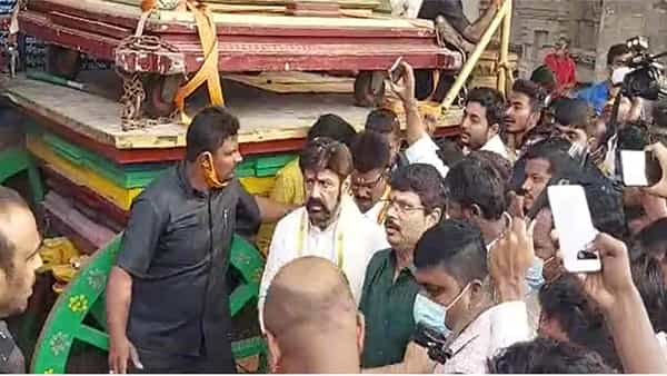 Balakrishna: పానకాల లక్ష్మి నరసింహ స్వామిని దర్శించుకున్న బాలయ్య, బోయపాటి.. సినిమాను ఆదరించిన ప్రేక్షకులకు...