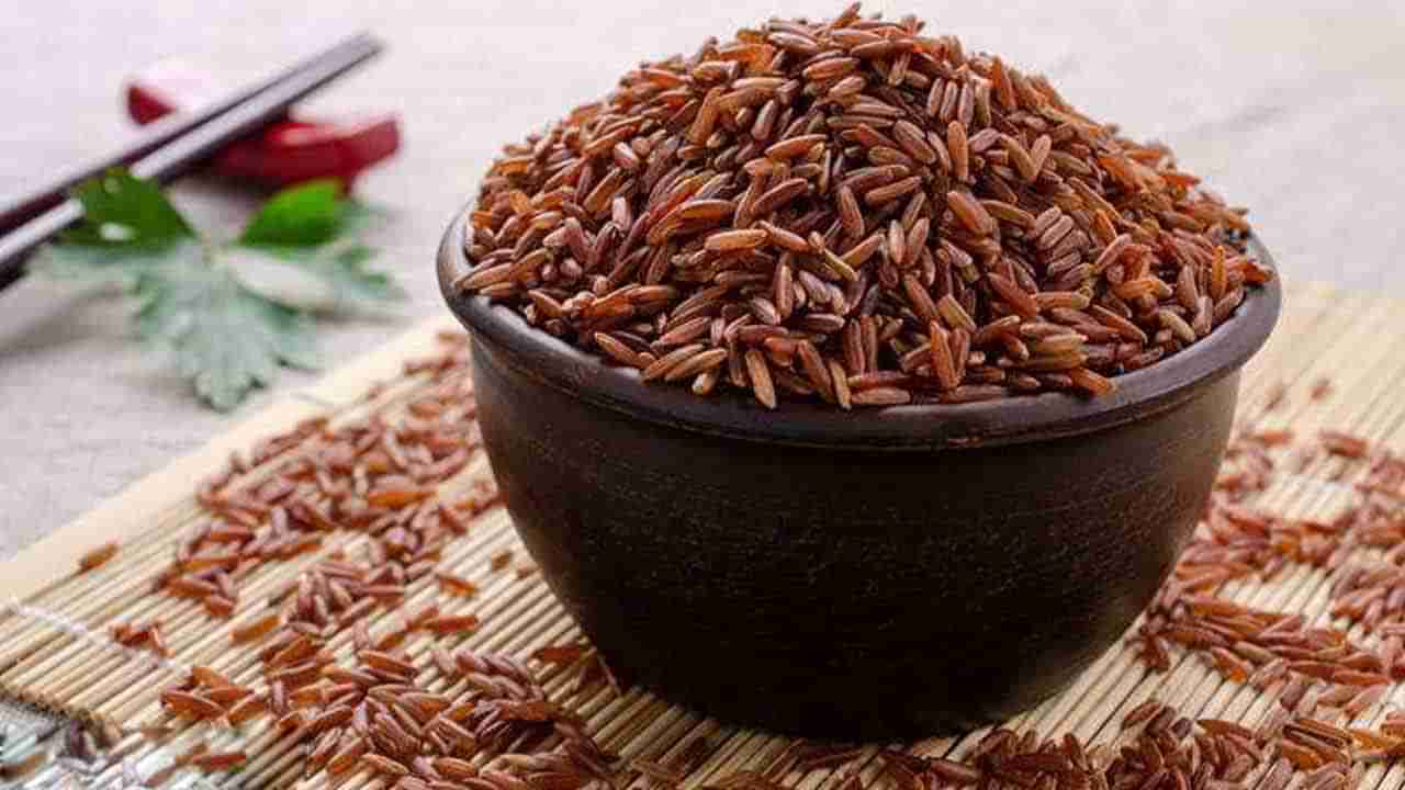 Brown Rice Benefits: డయాబెటిస్ ఉన్నవారు బ్రౌన్ రైస్ ఎందుకు తినాలో తెలుసా.. సరికొత్త పరిశోధనల్లో తేలింది ఇదే..