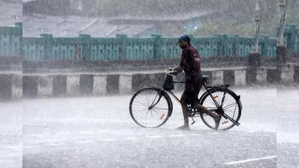 Chennai rain: వరద పోటెత్తింది.. సిటీ జలమయమైంది.. బిక్కు బిక్కుమంటున్న చెన్నై మహానగరం..