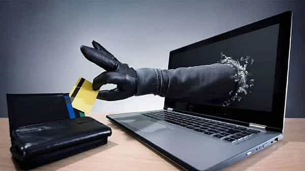 Clickjacking: సరికొత్త సైబర్ మోసంక్లిక్జాంకింగ్.. మీకు వచ్చిన లింక్ పై క్లిక్ చేశారో షాక్ తప్పదు..
