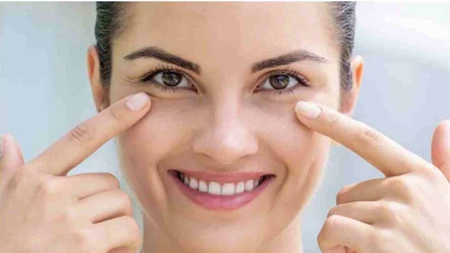 Dark Circles Removal: కంటికింద బ్లాక్ సర్కిల్స్ ఇబ్బంది పెడుతున్నాయా.. అయితే ఇలా చేయండి..