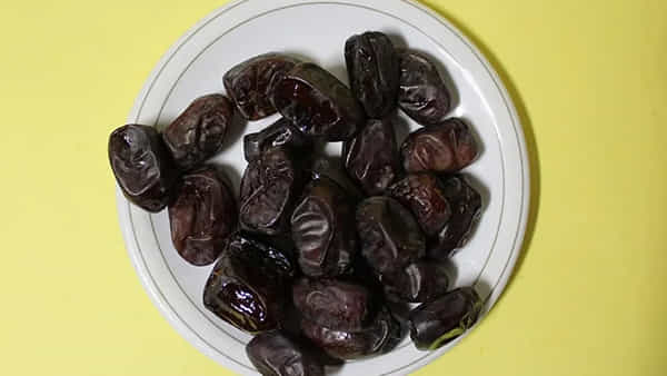 Side Effects Of Dates: ఖర్జూరాలతో సూపర్ బెనిఫిట్స్.. శీతాకాలంలో ఎందుకు తినాలో తెలిస్తే అస్సలు వదిలిపెట్టరు!