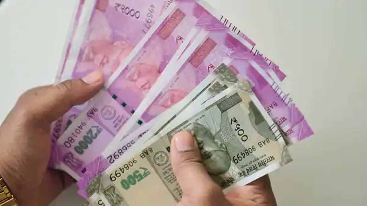 Fixed Deposit: ఫిక్స్‌డ్ డిపాజిట్ వడ్డీ రేట్లు పెరగబోతున్నాయా?.. నిపుణులు ఏం చెబుతున్నారు..