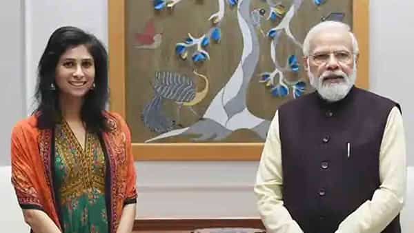 Gita Gopinath: మోడీని కలిసిన గీతా గోపినాథ్.. వచ్చే నెలలో IMF డిప్యూటీ మేనేజింగ్ డైరెక్టర్గా బాధ్యతలు చేపట్టనున్న భారతసంతతి మహిళ..