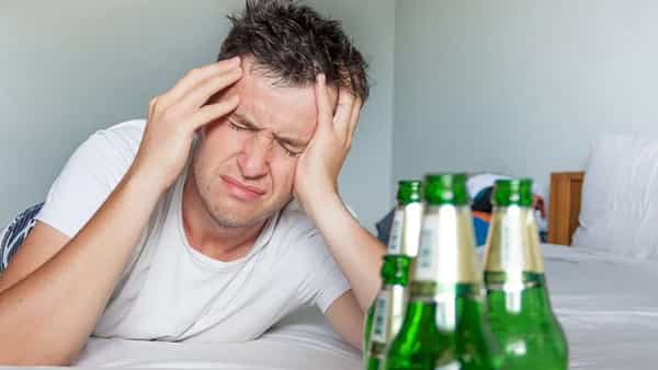 Hangover: మద్యం తాగితే హ్యాంగోవర్ ఎందుకవుతుందో తెలుసా.. అసలు కారణం ఇదేనట..