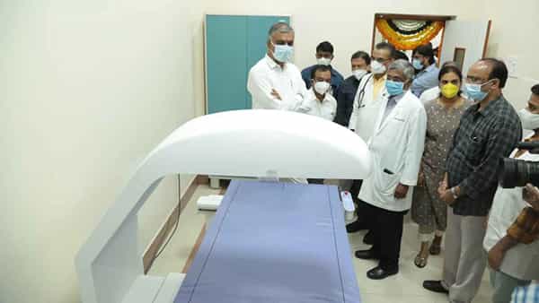 తెలంగాణలో ఒమిక్రాన్ కేసు నమోదు కాలేదు.. కరోనా జాగ్రతలు పాటించాలన్న మంత్రి హరీశ్రావు