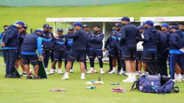 IND vs SA: బౌలర్లు ఒకే.. బ్యాటర్లు రాణించాలి.. ఆ ఆటగాడు గంటలో ఆటను మార్చగలడు..
