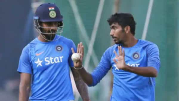IND vs SA: సౌతాఫ్రికాతో వన్డే సిరీస్కు భారత జట్టు ఎంపిక.. కెప్టెన్గా కేఎల్ రాహుల్.. వైస్ కెప్టెన్గా బుమ్రా..