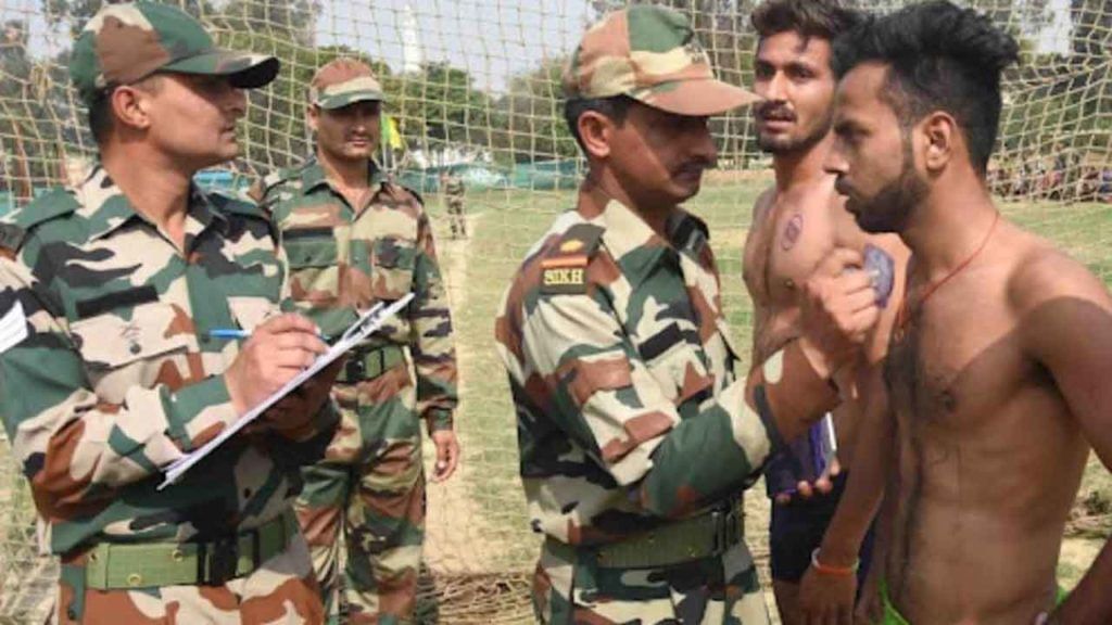 Indian Army 2021: నిరుద్యోగులకు గుడ్ న్యూస్.. ఇండియన్ ఆర్మీ నుంచి నోటిఫికేషన్.. అర్హతలు, ఖాళీలు ఇవే.. Indian Army 2021: నిరుద్యోగులకు గుడ్ న్యూస్.. ఇండియన్ ఆర్మీ నుంచి నోటిఫికేషన్.. అర్హతలు, ఖాళీలు ఇవే..