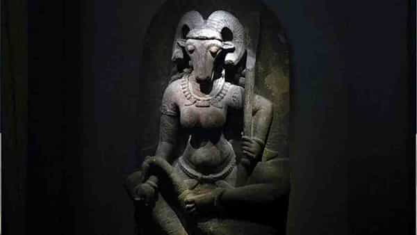 Hindu idol: యూపీలో అదృశ్యమైన విగ్రహం ఇంగ్లాడ్లో ప్రత్యక్షం.. త్వరలోనే భారత్కు..!
