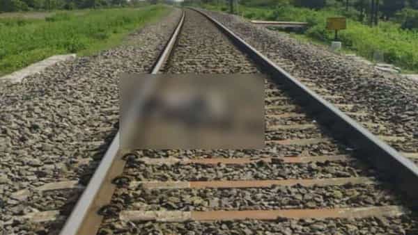 Inter Student Suicide: మార్కులు తక్కువ వచ్చాయని తల్లిదండ్రులు మందలించారని ఇంటర్ విద్యార్థిని ఆత్మహత్య