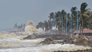 Cyclone Jawad: జోవాద్ అలెర్ట్.. ఉత్తరాంధ్రలో వర్షాలు.. ఎగసిపడుతున్న సముద్రం..ప్రజలను అప్రమత్తం చేస్తున్న అధికారులు