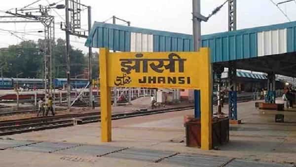 Jhansi: మరో రైల్వేస్టేషన్ పేరు మార్చేసిన ప్రభుత్వం.. ఇకనుంచి వీరాంగన లక్ష్మీబాయి రైల్వేస్టేషన్గా మార్పు