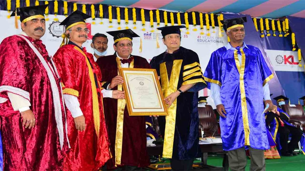 Doctorate: ఇస్రో చైర్మన్‌ శివన్‌, నటుడు ఆలీకి గౌరవ డాక్టరేట్‌ ప్రదానం | KL  Deemed to be University hosts its 11th Convocation; 3,650 students receive  graduate, post graduate and doctorate degrees | TV9 Telugu