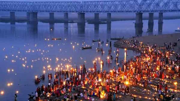 Karthika Masam: కార్తీకమాసం చివరి రోజు.. పోలి స్వర్గం కథ విన్నా.. ఒక్క దీపం వెలిగించినా.. అష్టైశ్వర్యాలు..