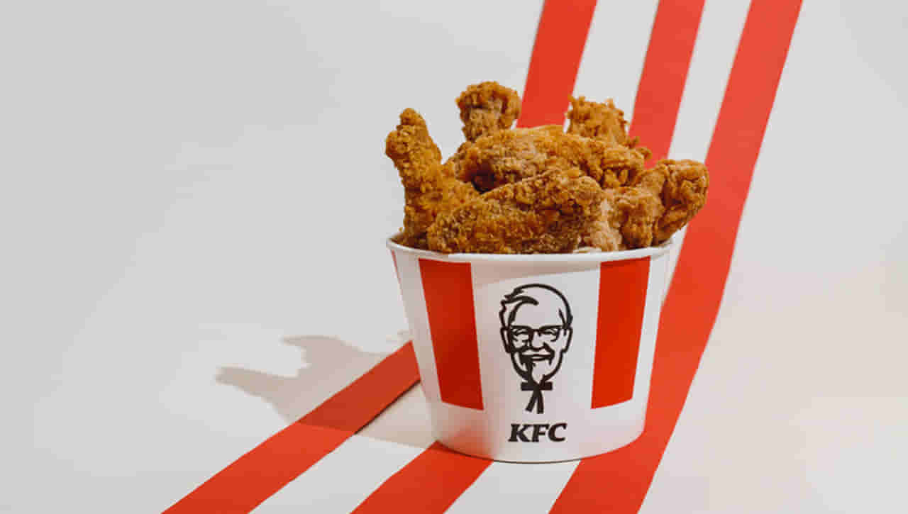 Viral News: కేఎఫ్‌సీ చికెన్‌ బుక్‌ చేసుకున్న మహిళలకు ఊహించని షాక్‌.. వింగ్స్‌ బదులు ఏం వచ్చిందంటే..