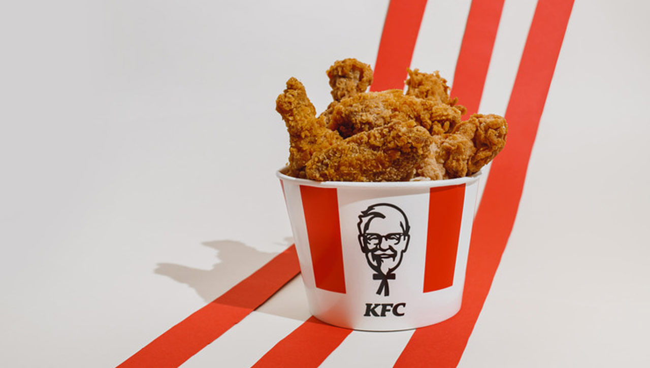 Viral News: కేఎఫ్‌సీ చికెన్‌ బుక్‌ చేసుకున్న మహిళలకు ఊహించని షాక్‌.. వింగ్స్‌ బదులు ఏం వచ్చిందంటే..