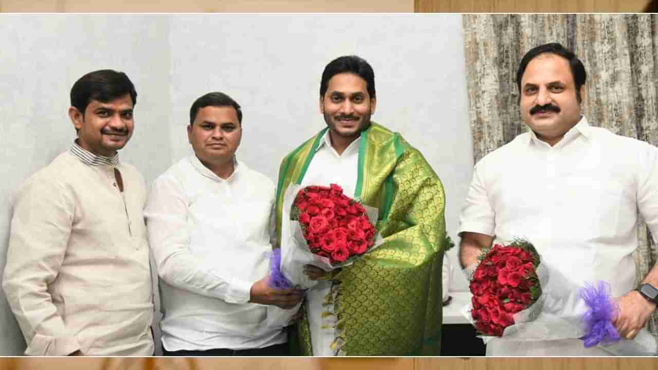 Kurnool Politics: రిజైన్ చేస్తారా? లాస్ట్‌ మినట్‌లో ట్విస్ట్‌లు కొనసాగుతాయా? కర్నూలు జిల్లా పరిషత్‌‌లో ఉత్కంఠ..