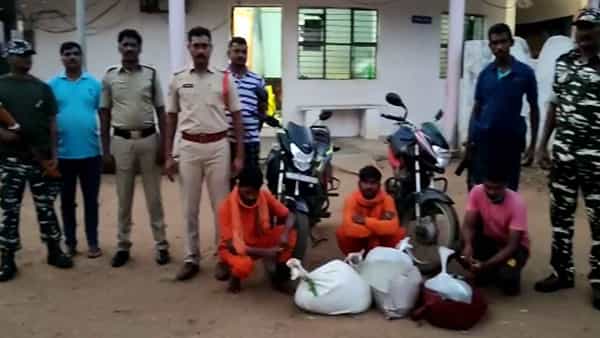 Telangana: వేసింది పవిత్ర హనుమాన్ మాల.. చేస్తోంది మాత్రం నీచపు క్రీడ