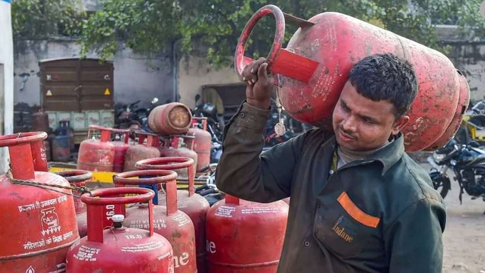 LPG Cylinder: గ్యాస్‌ వినియోగదారులకు శుభవార్త..! ఇలా చేస్తే ధర తగ్గుతోంది..