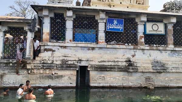 Mahanandi Temple: మహానంది క్షేత్రంలో అద్భుతం.. పరవశించి పోతున్న భక్తులు.. వీడియో మీకోసం..