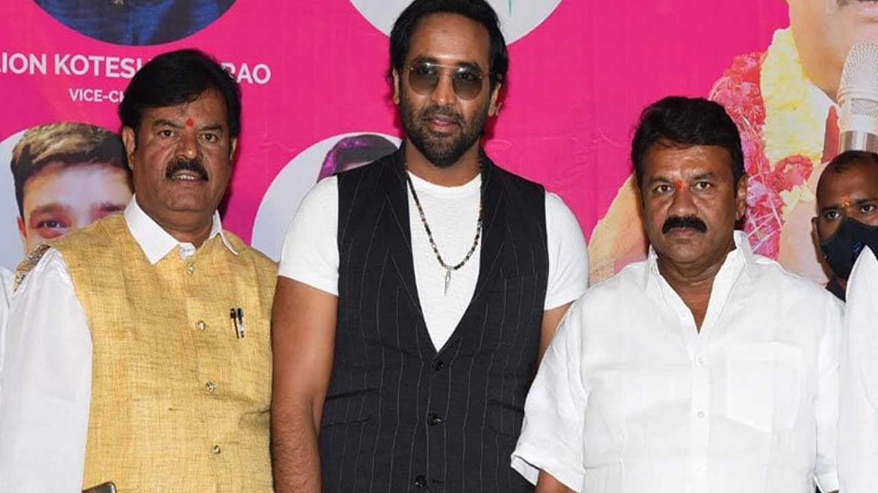 Manchu Vishnu: అచితూచి మాట్లాడండి.. ఇచ్చే స్టేట్‏మేంట్స్ ఇండస్ట్రీపై పడుతుంది.. మంచు విష్ణు కామెంట్స్ వైరల్..