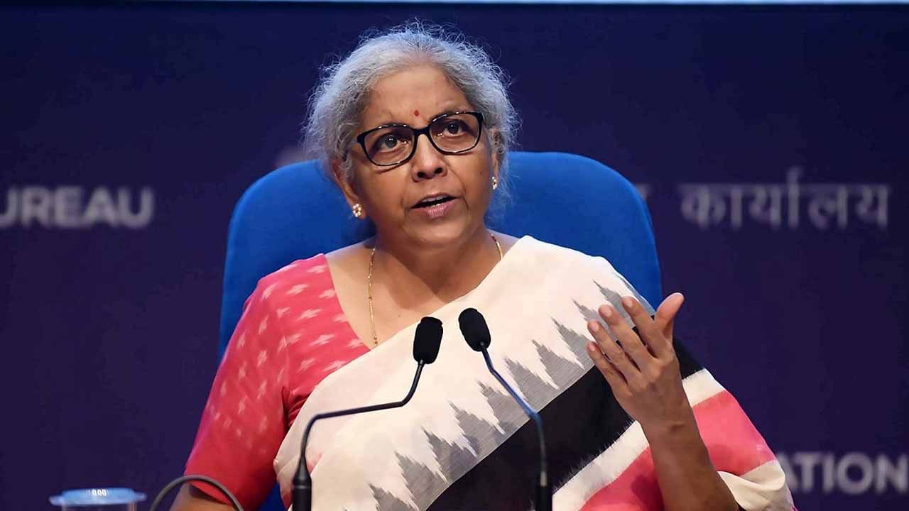 Nirmala Sitharaman: ప్రభుత్వ రంగ బ్యాంకుల్లో 41,177 పోస్టులు ఖాళీ.. ఉద్యోగ ఖాళీలపై లోక్‌సభలో మంత్రి సమాధానం