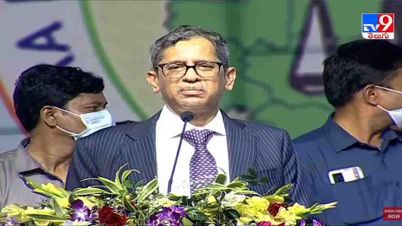 CJI NV Ramana: త్వరలోనే కొత్త న్యాయమూర్తులను నియమిస్తామన్న చీఫ్ జస్టిస్.. అమరావతిలో ఎన్వీరమణకు ఆపూర్వ స్వాగతం