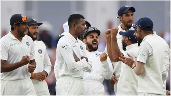 IPL 2022 Mega Auction: భారత ఆల్రౌండర్కు భారీ షాక్ తగలనుందా.. విండీస్ సిరీస్ నుంచి ఔట్.. ఐపీఎల్ 2022లోనూ తక్కువ ధరకే?