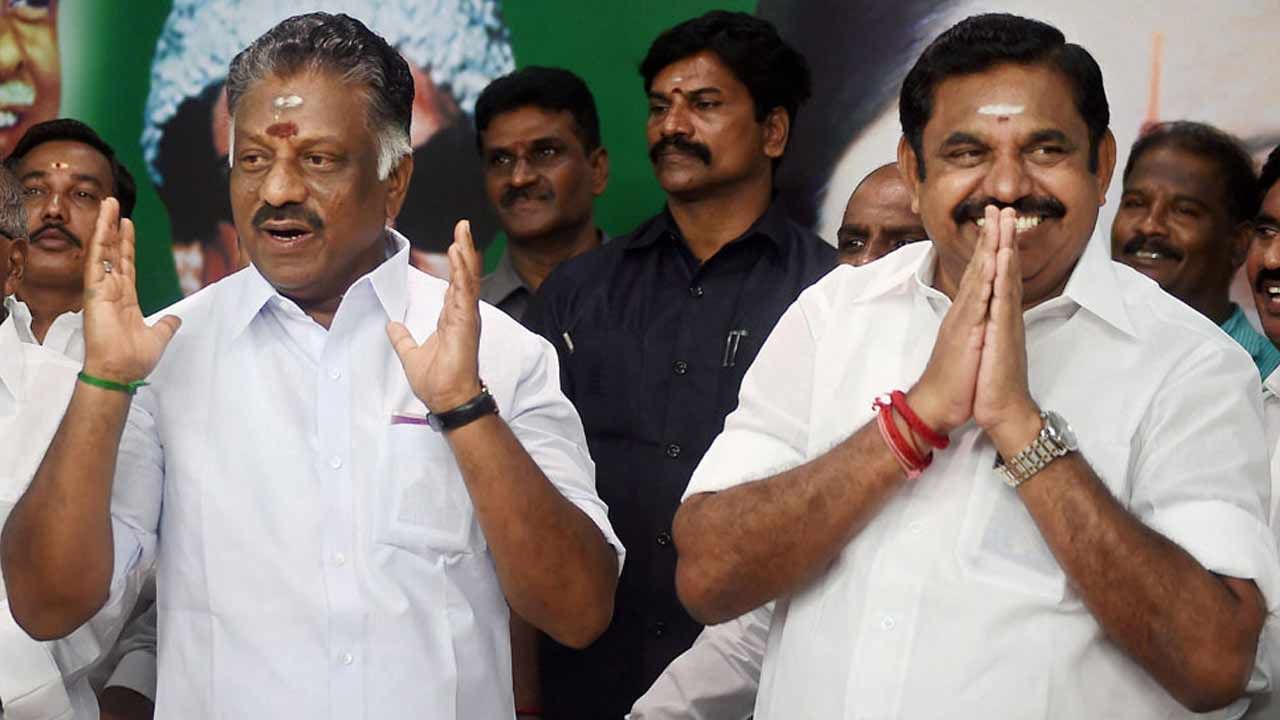 Tamil Nadu Politics: తమిళనాడు రాజకీయాల్లో కీలక మలుపు.. ఏడీఎంకేలో రాజీ మార్గం.. 'చిన్నమ్మ'కు చెక్ పెట్టేందుకేనా..!