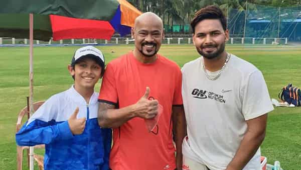 IND Vs SA: రహానె, పంత్కు చిట్కాలు చెప్పిన వినోద్ కాంబ్లీ.. అమ్మమ్మ నుంచి ఆశీర్వాదం తీసుకున్న మయాంక్