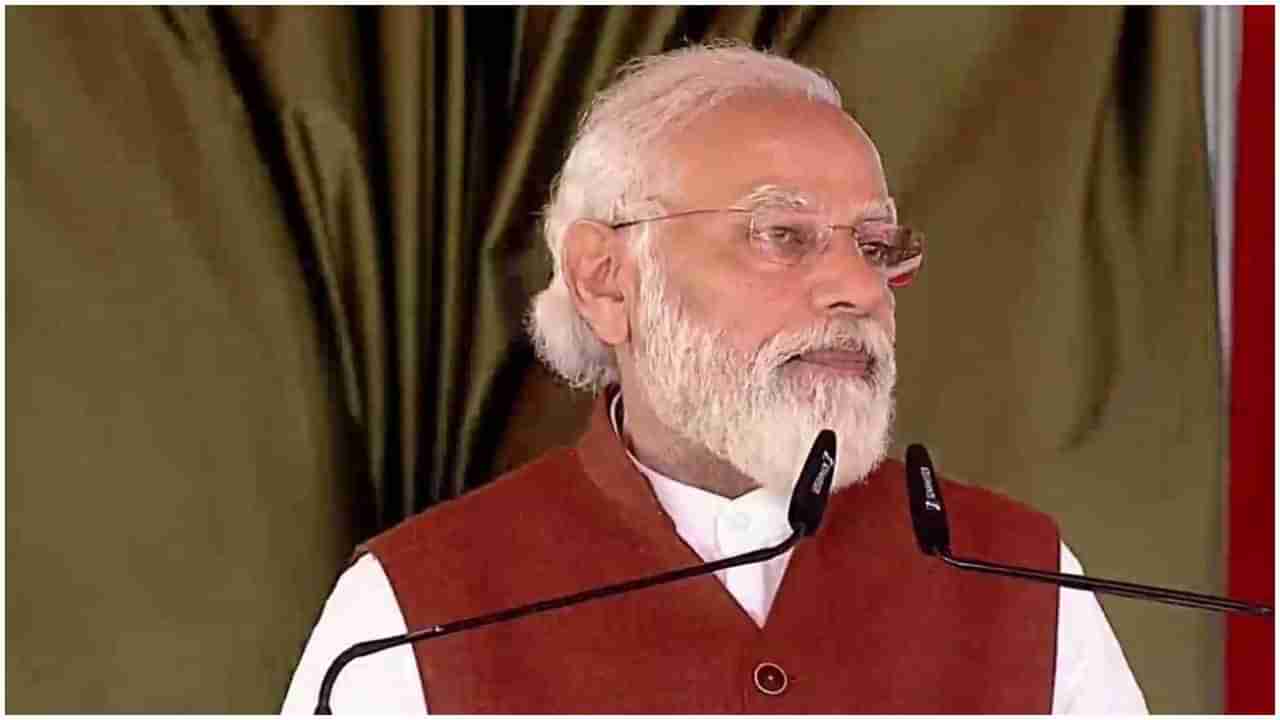 PM Modi in UP: అభివృద్ధి కార్యక్రమాలకు అడ్డంకులు సృష్టిస్తున్నారు.. విపక్షాలపై ప్రధాని మోడీ ధ్వజం