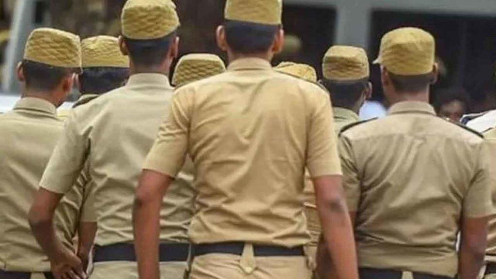 Reservation: వారికి కూడా అవకాశం.. రిజర్వేషన్.. అంతేకాదు ఇక అక్కడ పోలీసులుగా.. Reservation: వారికి కూడా అవకాశం.. రిజర్వేషన్.. అంతేకాదు ఇక అక్కడ పోలీసులుగా..