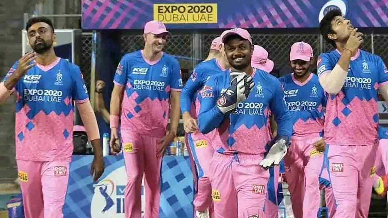 Rajasthan Royals IPL 2022 Retained Players: ఆ ముగ్గురు ఆటగాళ్లపై కనక వర్షం కురిపించిన రాజస్థాన్ రాయల్స్.. ఎవరెవరంటే..