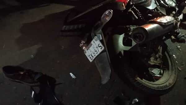 Adilabad Accident: ఎదురెదురుగా ఢీకొన్న రెండు బైక్లు.. ముగ్గురు యువకుల దుర్మరణం..