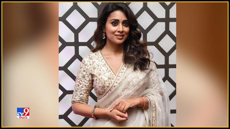 Shriya Saran New Photos. Credit by:Shriya Saran/Instagram