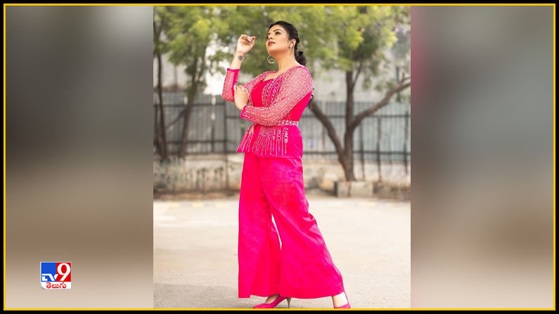 Sreemukhi New Photos. Credit by:Sreemukhi/Instagram